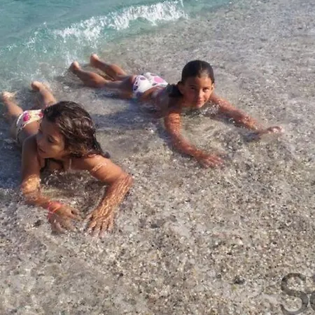 بيت ضيافة Elaia 50m From The Sea Agios Dimitrios (Evia)